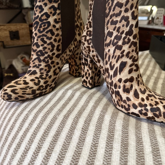 Sam Edelman leopard booties - Picture 2 of 5